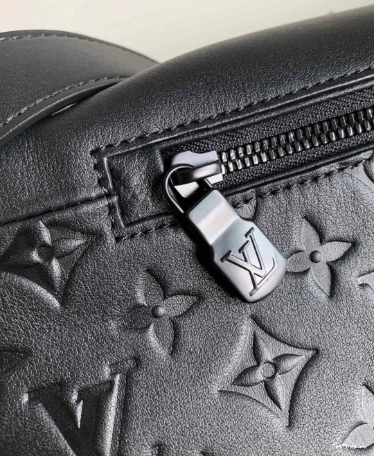 Frstbag ru LOUIS VUITTON BUMBAG DISCOVERY 0811